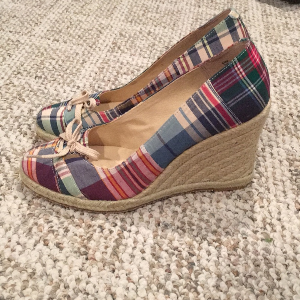 Wedge - Picture 2 of 5